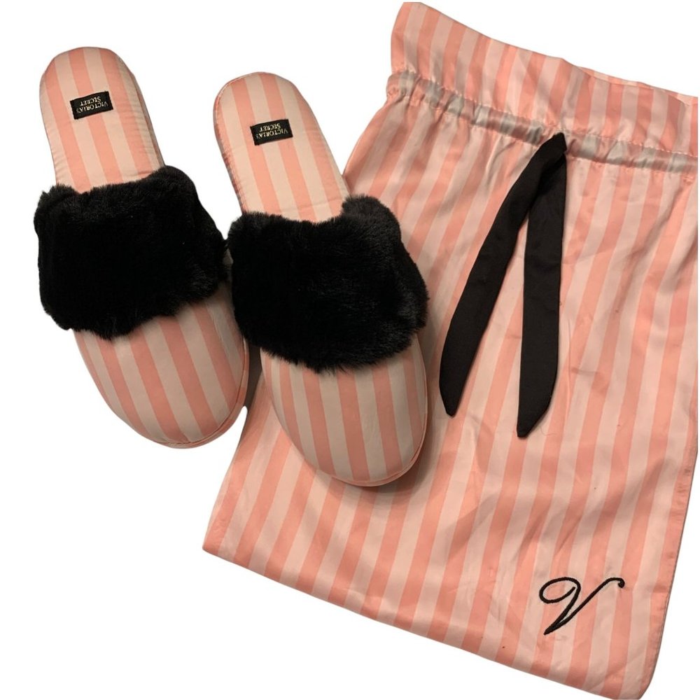 NIB Victoria's Secret Striped Faux Fur Slippers Travel Bag Pom Pom Purse… - Picture 1 of 5